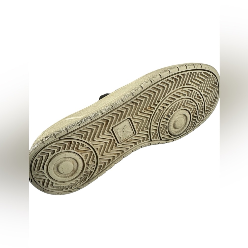 Veja Women’s Urca CWL Casual Sneakers - Picture 10 of 13